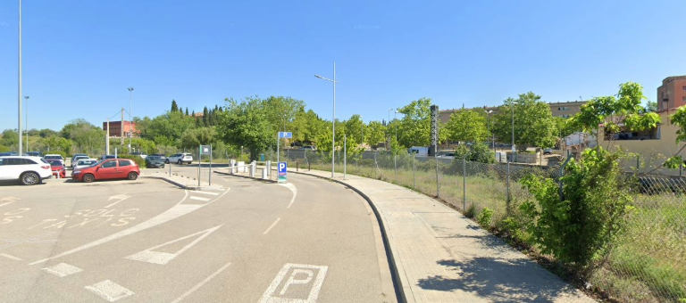 Parking Saba Figueres Train Station - Figueres